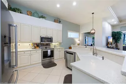 840 Villa Florenza Dr, Naples, FL 34119 - Photo 11