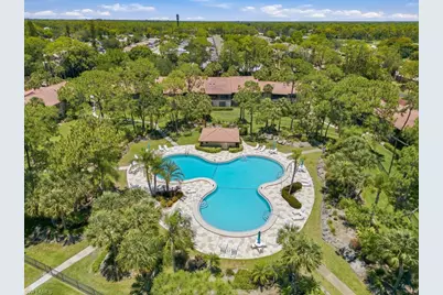 3207 Horse Carriage Way #403, Naples, FL 34105 - Photo 11
