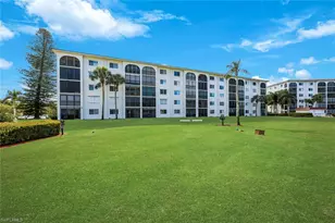 29 High Point Cir E, Naples, FL 34103 - Photo 1