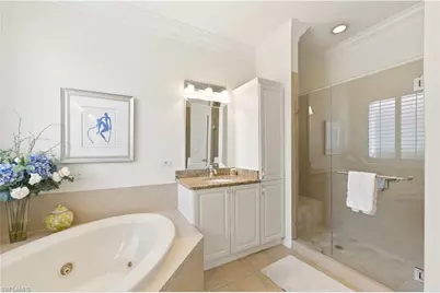 5640 Lago Villaggio Way, Naples, FL 34104 - Photo 15
