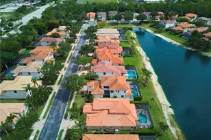 12702 Aviano Dr, Naples, FL 34105 - Photo 37