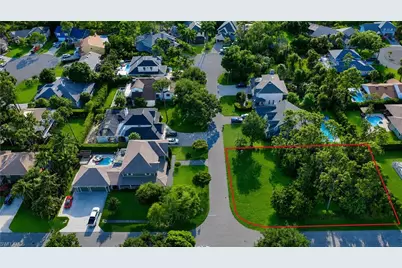 527 Carpenter Ct, Naples, FL 34110 - Photo 3