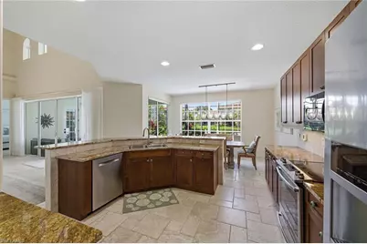 2292 Island Cove Cir, Naples, FL 34109 - Photo 5