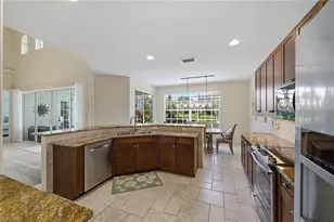2292 Island Cove Cir, Naples, FL 34109 - Photo 5