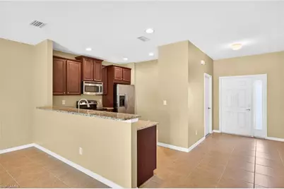 3806 Clearbrook Ln, Fort Myers, FL 33966 - Photo 3