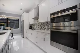 610 25th Ave NW, Naples, FL 34120 - Photo 15