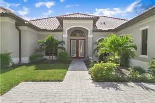 610 25th Ave NW, Naples, FL 34120 - Photo 7