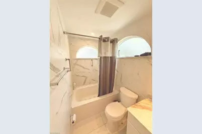 250 10th St NE, Naples, FL 34120 - Photo 11