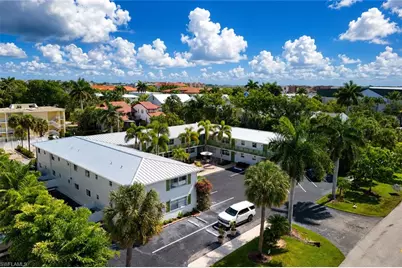 975 9th Ave S #11, Naples, FL 34102 - Photo 3