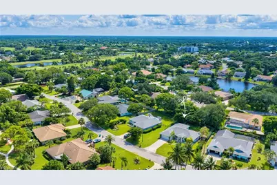 162 Westwood Dr, Naples, FL 34110 - Photo 5