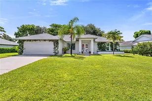 162 Westwood Dr, Naples, FL 34110 - Photo 1