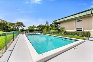 600 Valley Stream Dr, Naples, FL 34113 - Photo 5