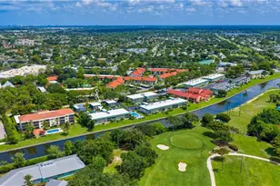 600 Valley Stream Dr, Naples, FL 34113 - Photo 3