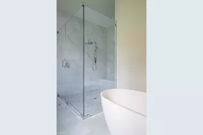 2100 Snook Dr, Naples, FL 34102 - Photo 25