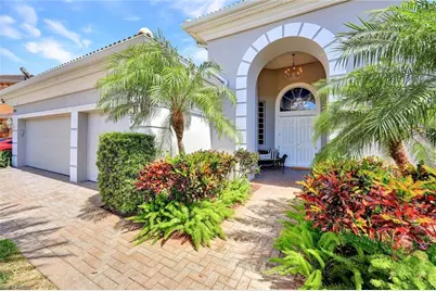 8910 Paseo De Valencia St, Fort Myers, FL 33908 - Photo 3
