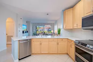 3049 Driftwood Way, Naples, FL 34109 - Photo 5