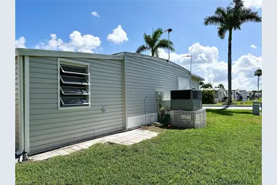 22 Turquoise Ave #22T, Naples, FL 34114 - Photo 5