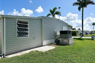 22 Turquoise Ave, Naples, FL 34114 - Photo 5