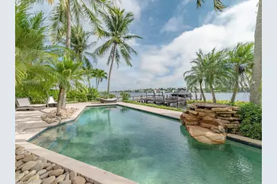 883 Galleon Dr, Naples, FL 34102 - Photo 41