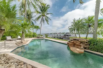 883 Galleon Dr, Naples, FL 34102 - Photo 31