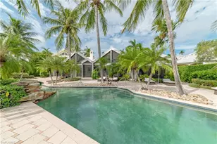 883 Galleon Dr, Naples, FL 34102 - Photo 35