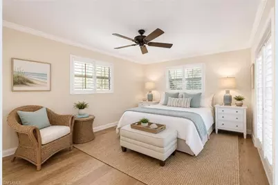 587 Parkwood Ln, Naples, FL 34103 - Photo 11