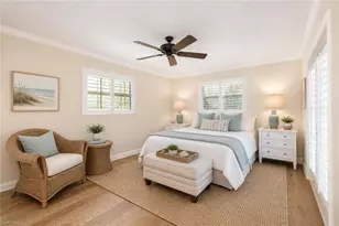 587 Parkwood Ln, Naples, FL 34103 - Photo 11
