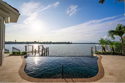 1942 Kingfish Rd, Naples, FL 34102 - Photo 5
