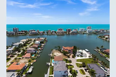 388 Pine Ave, Naples, FL 34108 - Photo 5