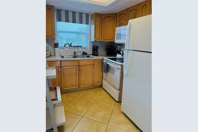 3250 10th St N #C8, Naples, FL 34103 - Photo 9