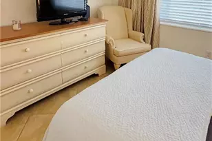 3250 10th St N, Naples, FL 34103 - Photo 21