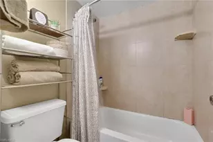 2555 Tamiami Trl N, Naples, FL 34103 - Photo 19