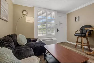 2555 Tamiami Trl N #115, Naples, FL 34103 - Photo 9