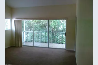505 Windsor Sq #201, Naples, FL 34104 - Photo 3