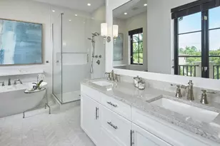 692 10th Ave S, Naples, FL 34102 - Photo 11