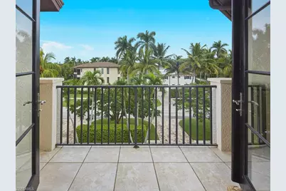 692 10th Ave S, Naples, FL 34102 - Photo 17