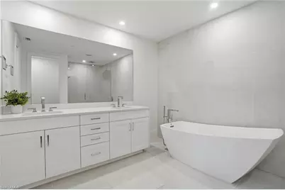 1130 3rd Ave S #109, Naples, FL 34102 - Photo 17