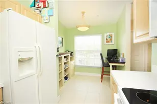 2925 Cypress Trace Cir, Naples, FL 34119 - Photo 5