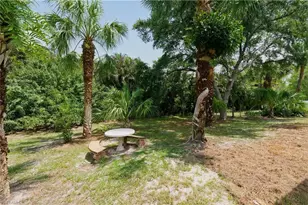 741 9th St SW, Naples, FL 34117 - Photo 21