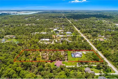 172 11th St SW, Naples, FL 34117 - Photo 5