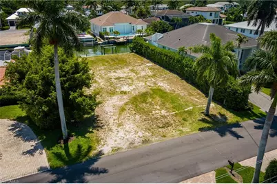 2165 Tarpon Rd, Naples, FL 34102 - Photo 9