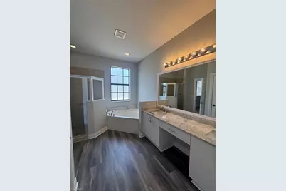 7614 Bristol Cir, Naples, FL 34120 - Photo 11