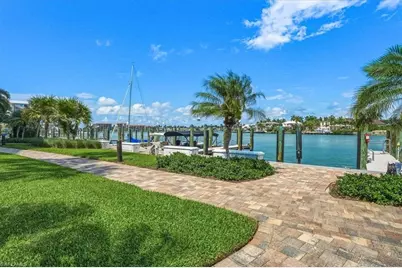 2400 Gulf Shore Blvd N #604, Naples, FL 34103 - Photo 35