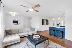 250 Willowick Dr, Naples, FL 34110 - Photo 5