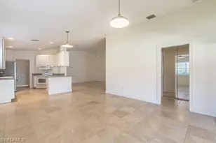 7872 Umberto Ct, Naples, FL 34114 - Photo 17