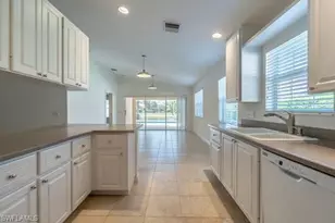 7872 Umberto Ct, Naples, FL 34114 - Photo 11