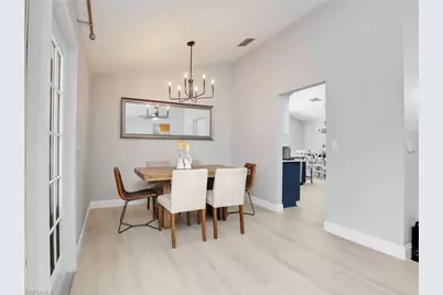 2554 Outrigger Ln, Naples, FL 34104 - Photo 11