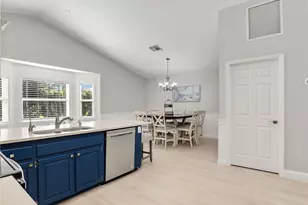 2554 Outrigger Ln, Naples, FL 34104 - Photo 15