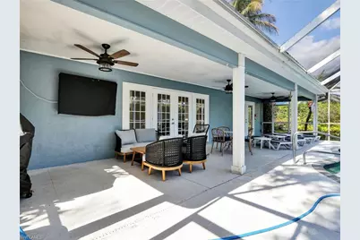 2554 Outrigger Ln, Naples, FL 34104 - Photo 17