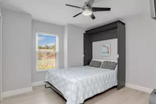 2554 Outrigger Ln, Naples, FL 34104 - Photo 27